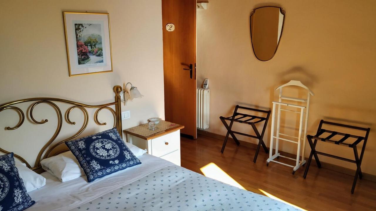 Alberghetto Della Marianna Cadenabbia Bagian luar foto
