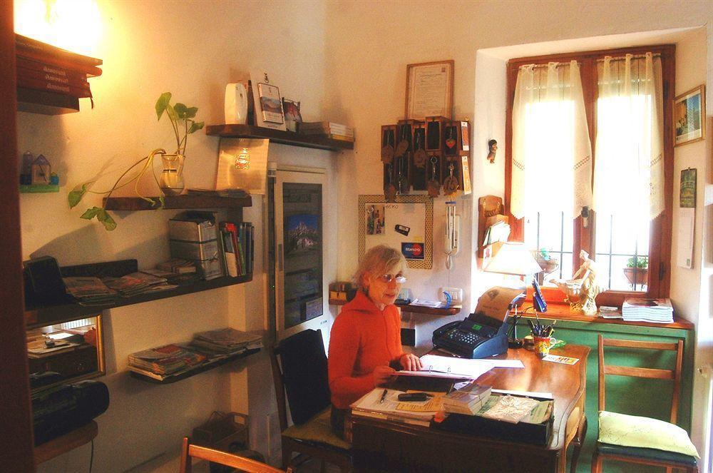 Alberghetto Della Marianna Cadenabbia Bagian luar foto