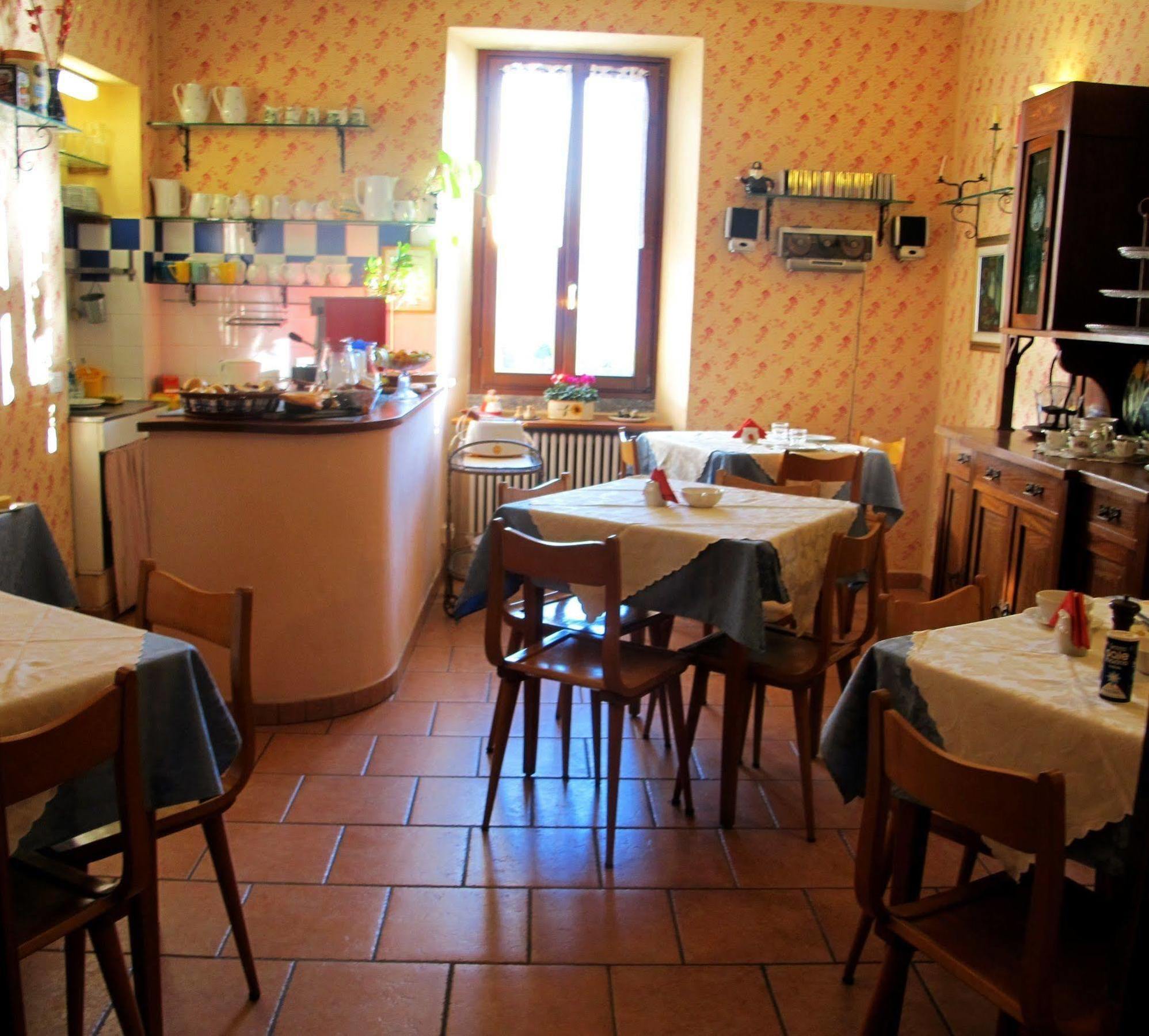 Alberghetto Della Marianna Cadenabbia Bagian luar foto